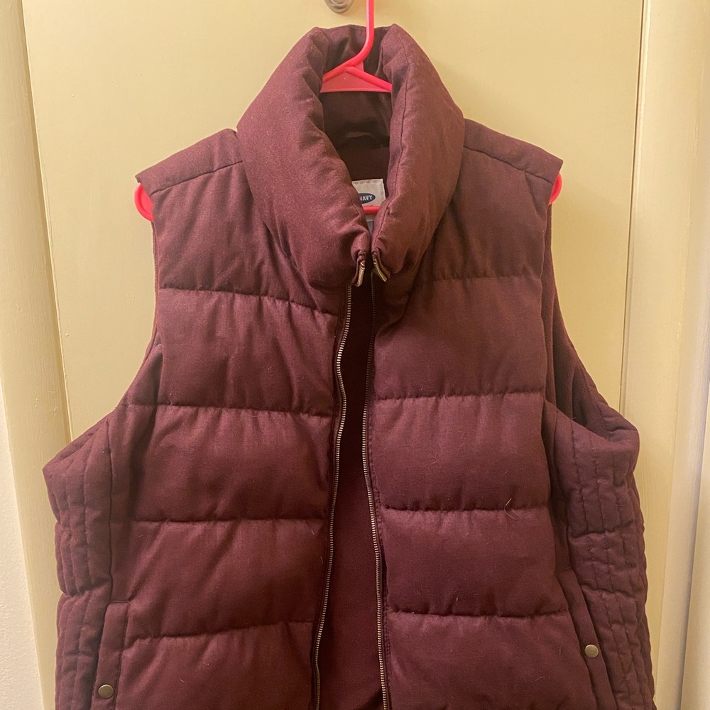 Old Navy Puffer Vest